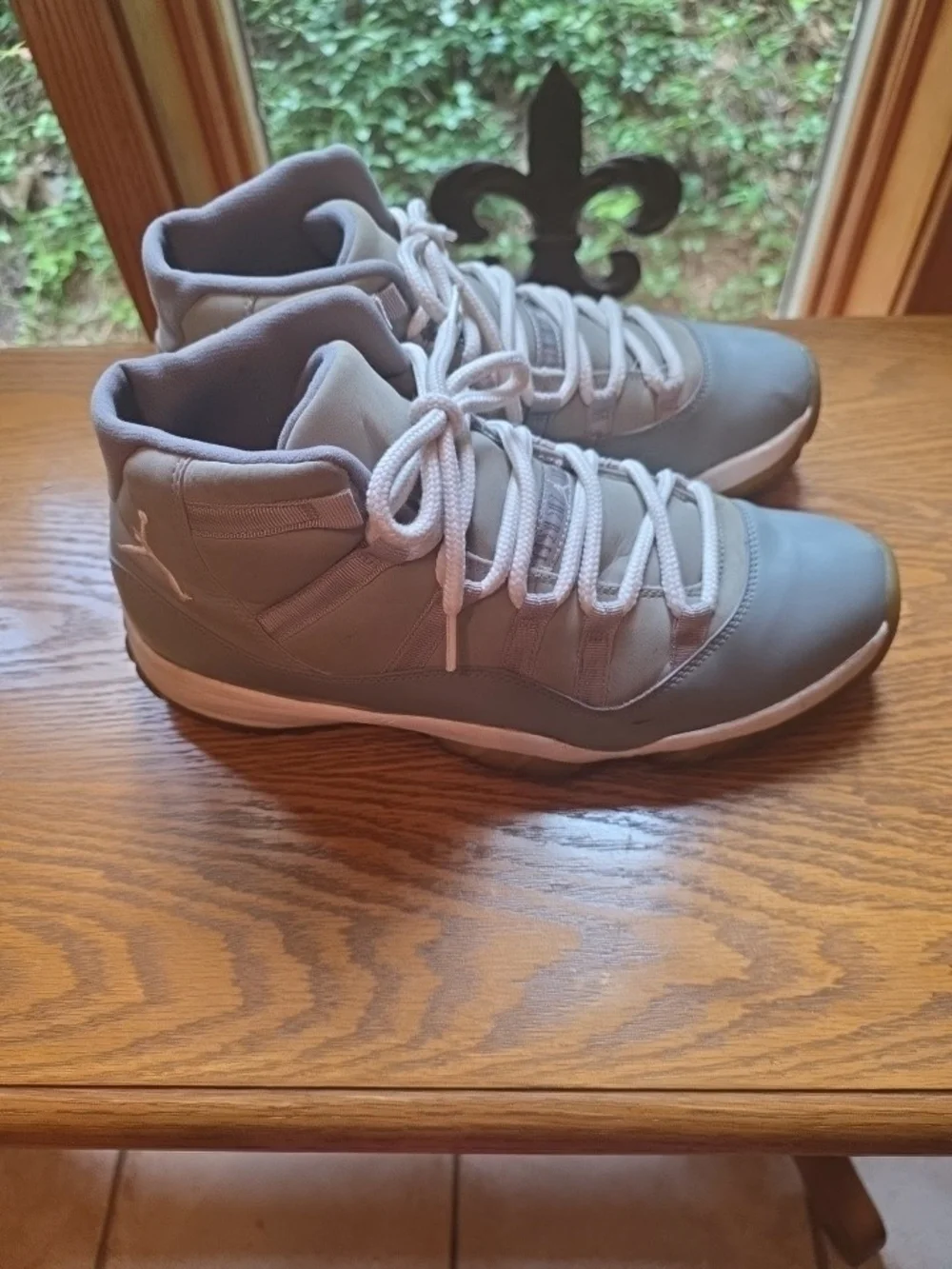 Air Jordan 11 Retro 2010 Cool Grey White Sneakers Sz 10.5